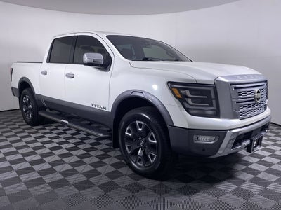 2022 Nissan TITAN Crew Cab Platinum Reserve 4x4