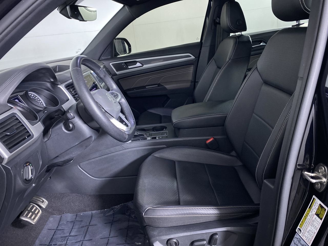 2021 Volkswagen Atlas Cross Sport 3.6L V6 SE w/Technology R-Line