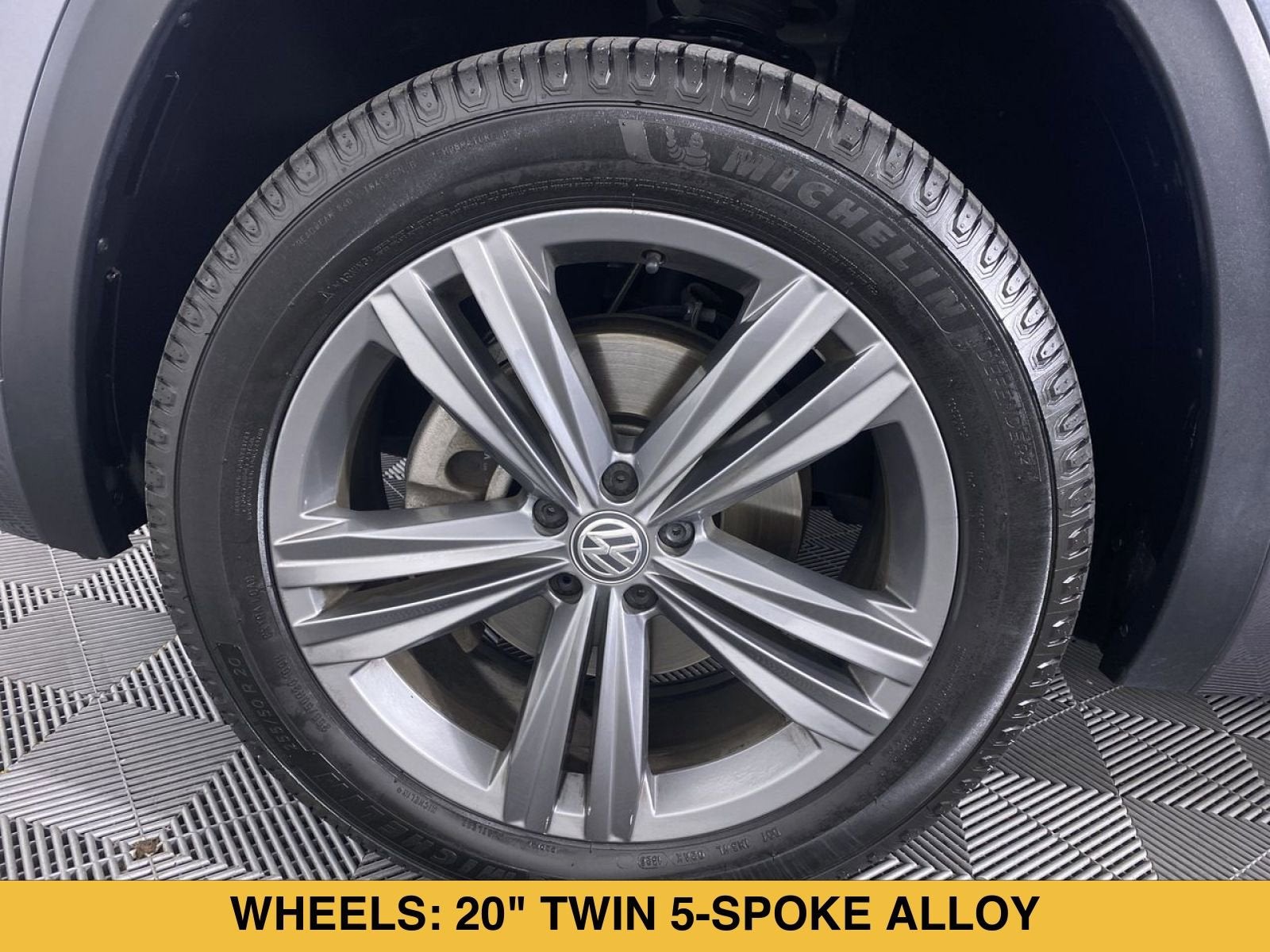 2019 Volkswagen Atlas 3.6L V6 SEL R-Line