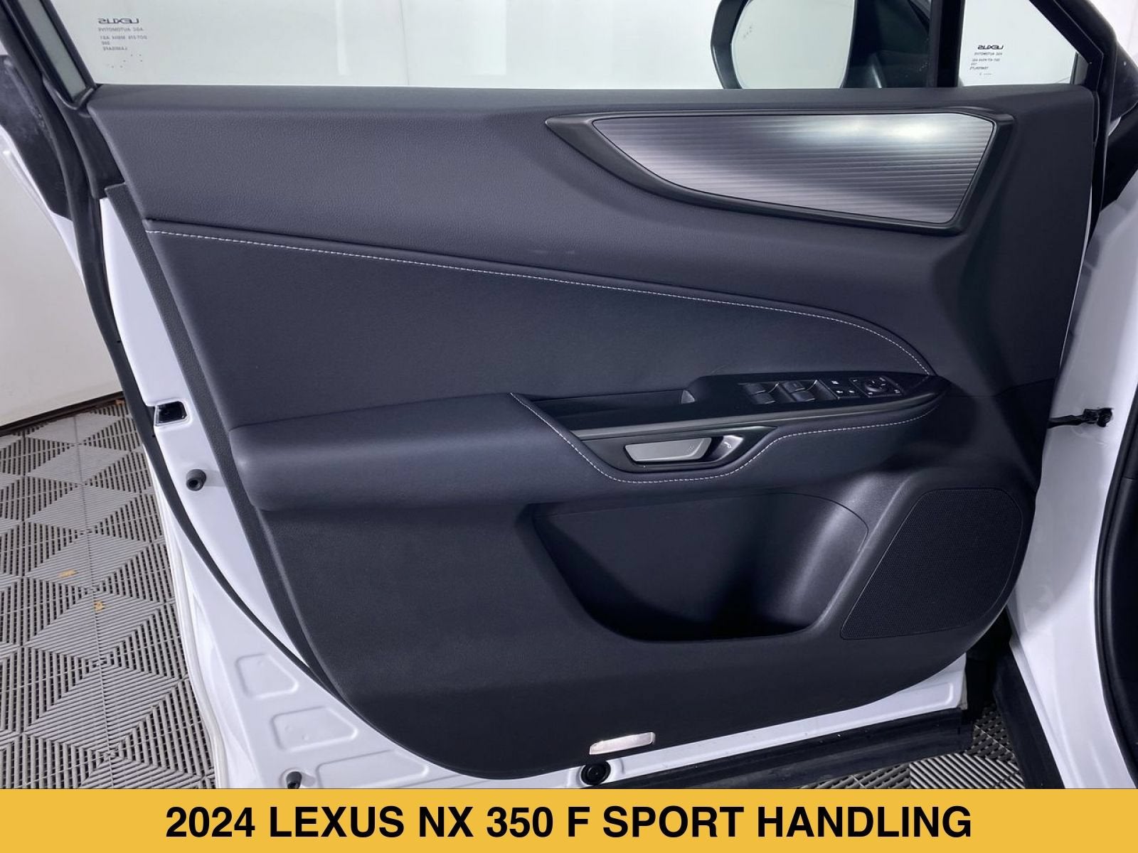 2024 Lexus NX 350 - Photo 12