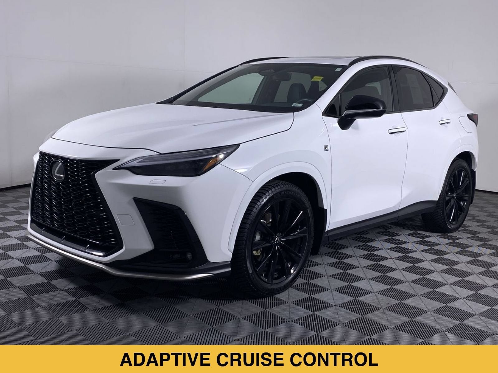 2024 Lexus NX 350 - Photo 17