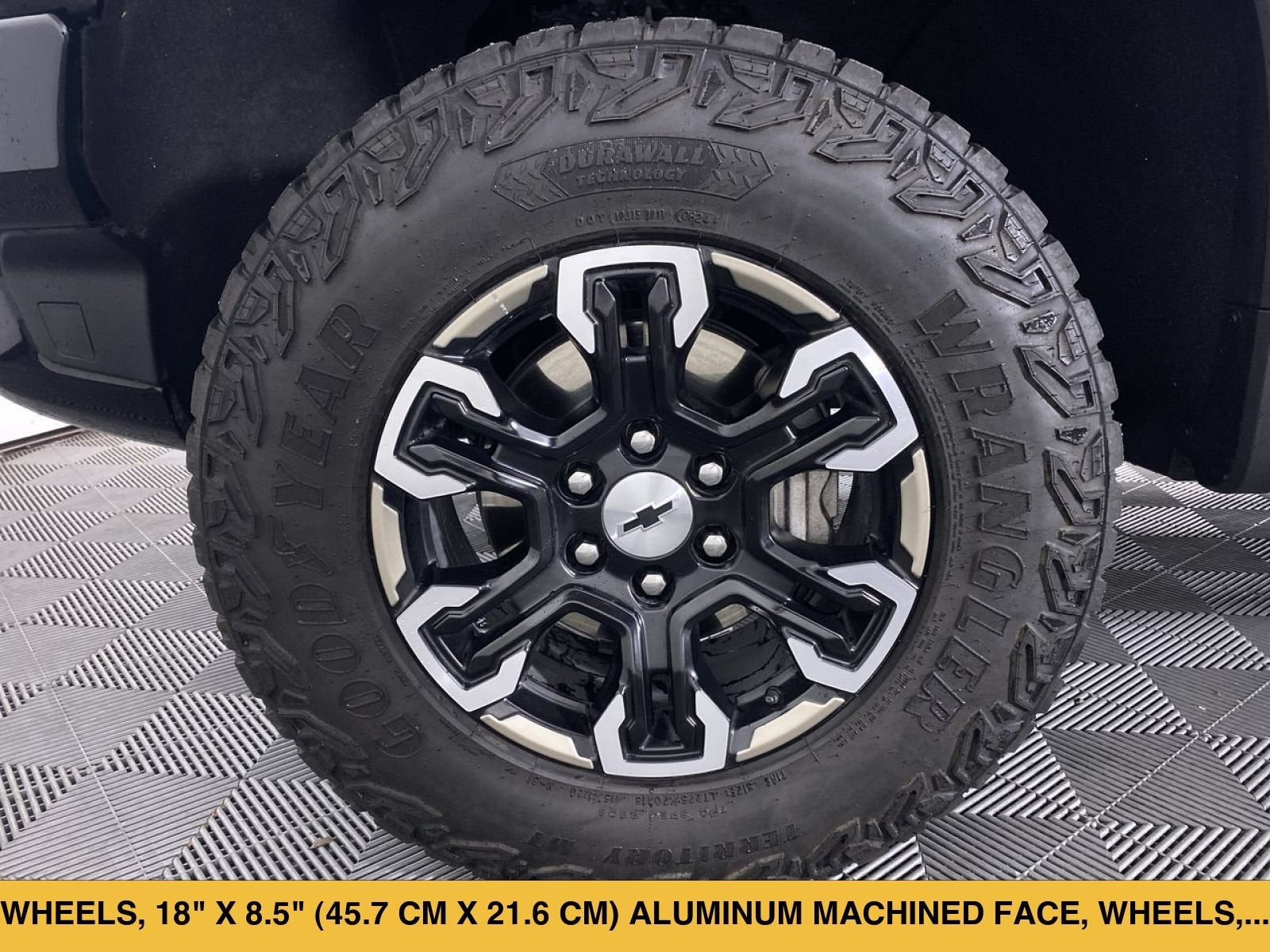 2024 Chevrolet Silverado 1500 ZR2 - Photo 16