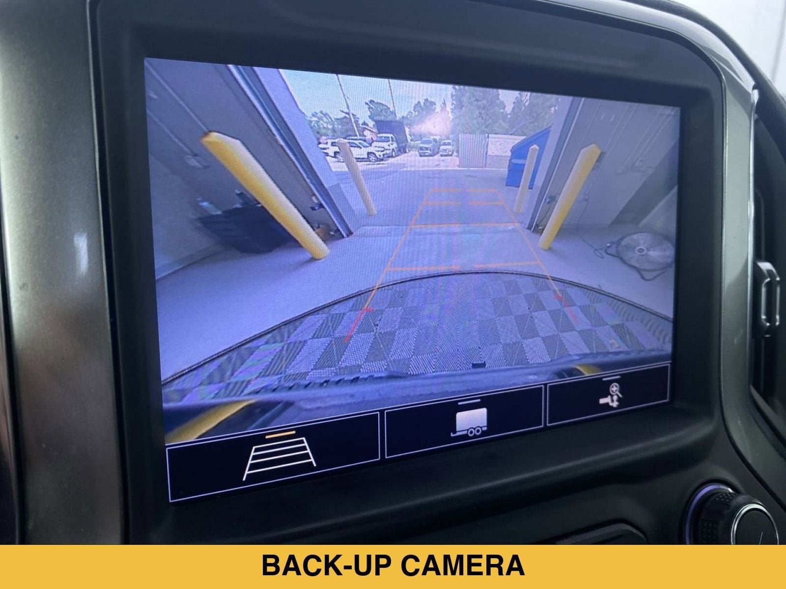 2020 Chevrolet Silverado 1500 RST - Photo 6