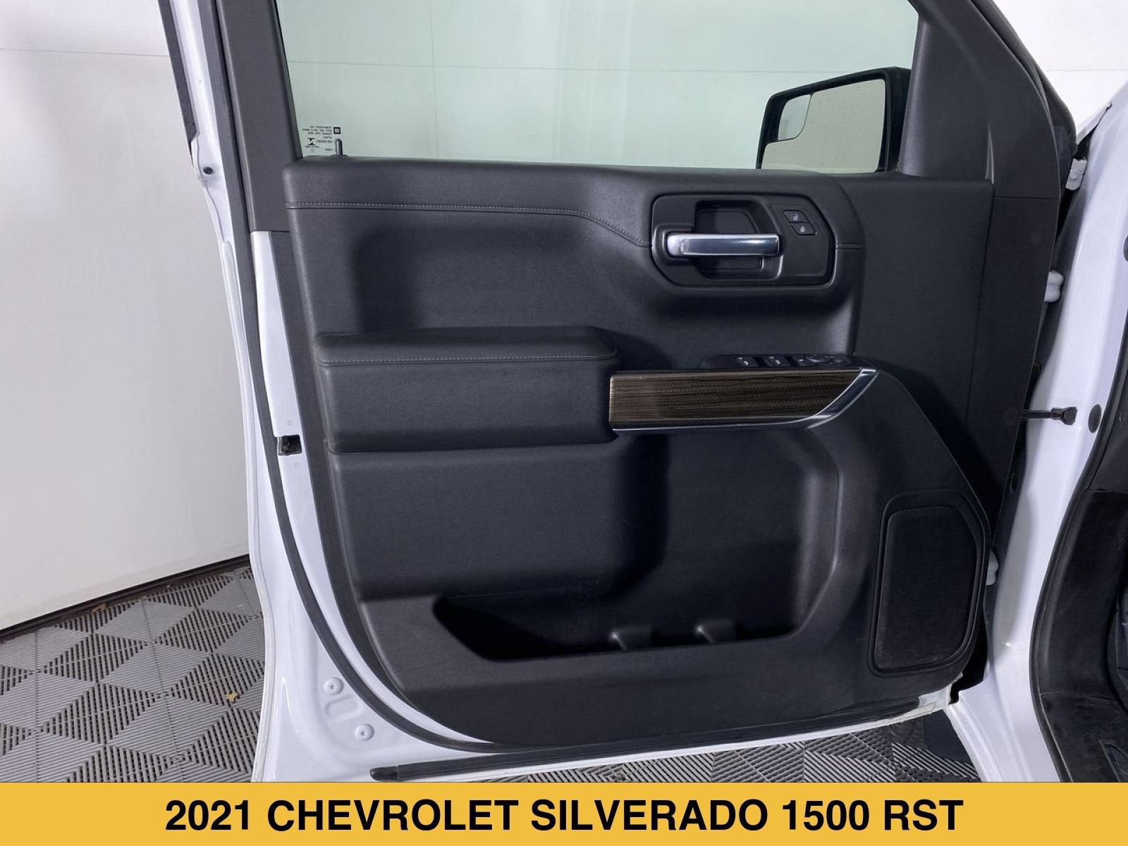 2021 Chevrolet Silverado 1500 RST - Photo 11
