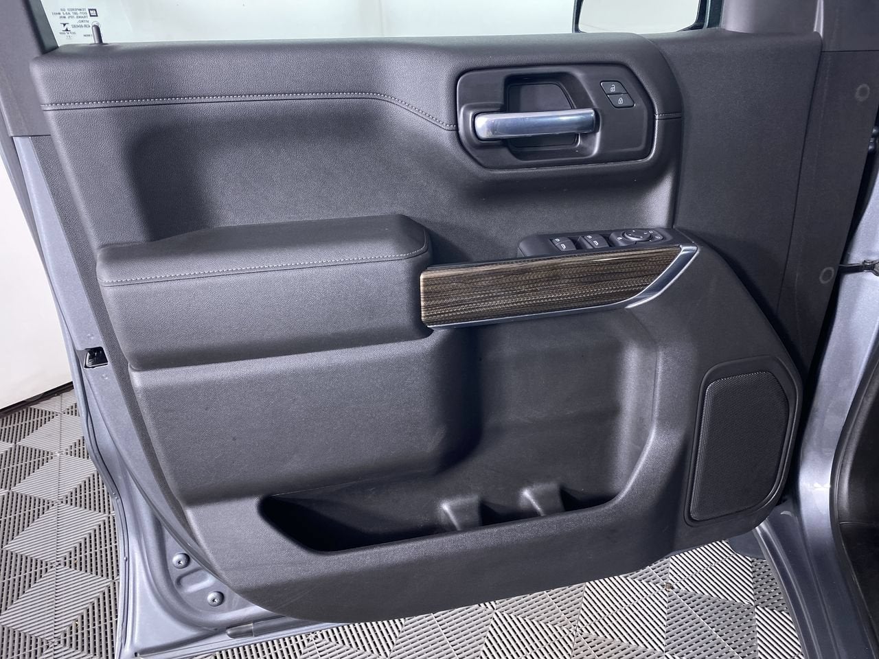 2021 Chevrolet Silverado 1500 RST - Photo 11
