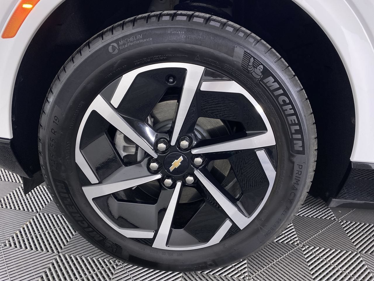 2024 Chevrolet Equinox EV 2LT