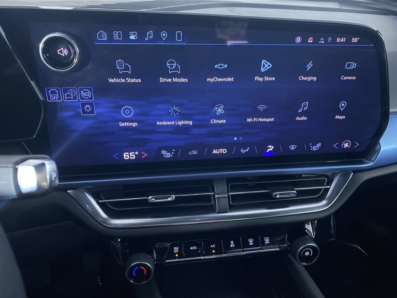 2024 Chevrolet Equinox EV LT - Photo 5