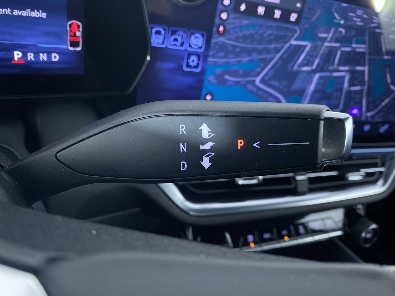 2024 Chevrolet Equinox EV LT - Photo 8