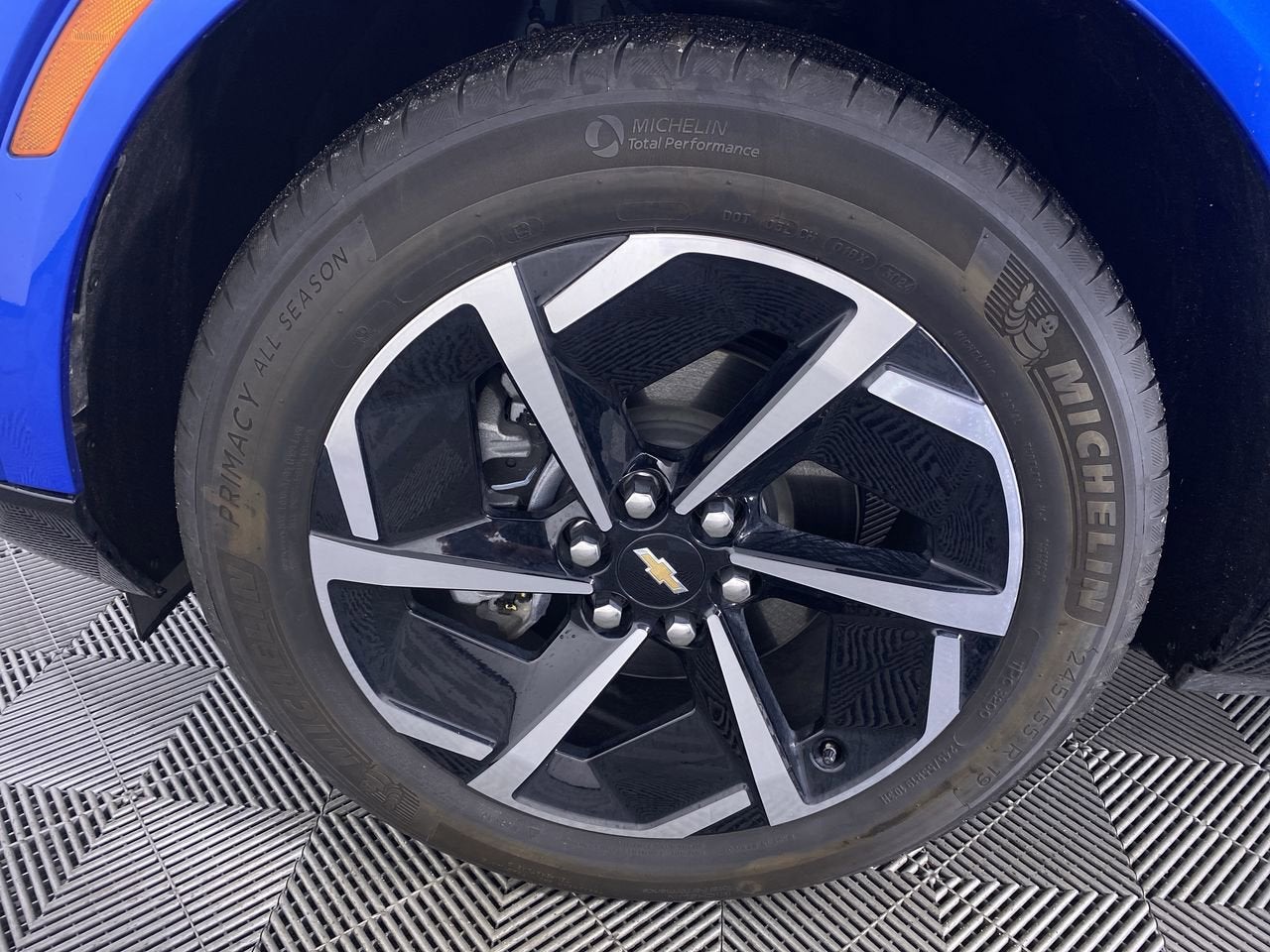 2025 Chevrolet Equinox EV LT