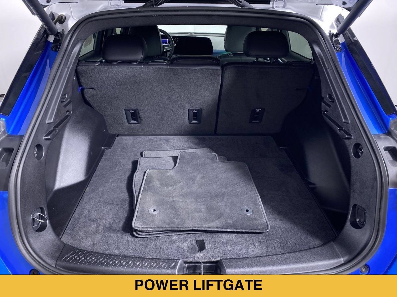 2024 Chevrolet Equinox EV LT - Photo 13