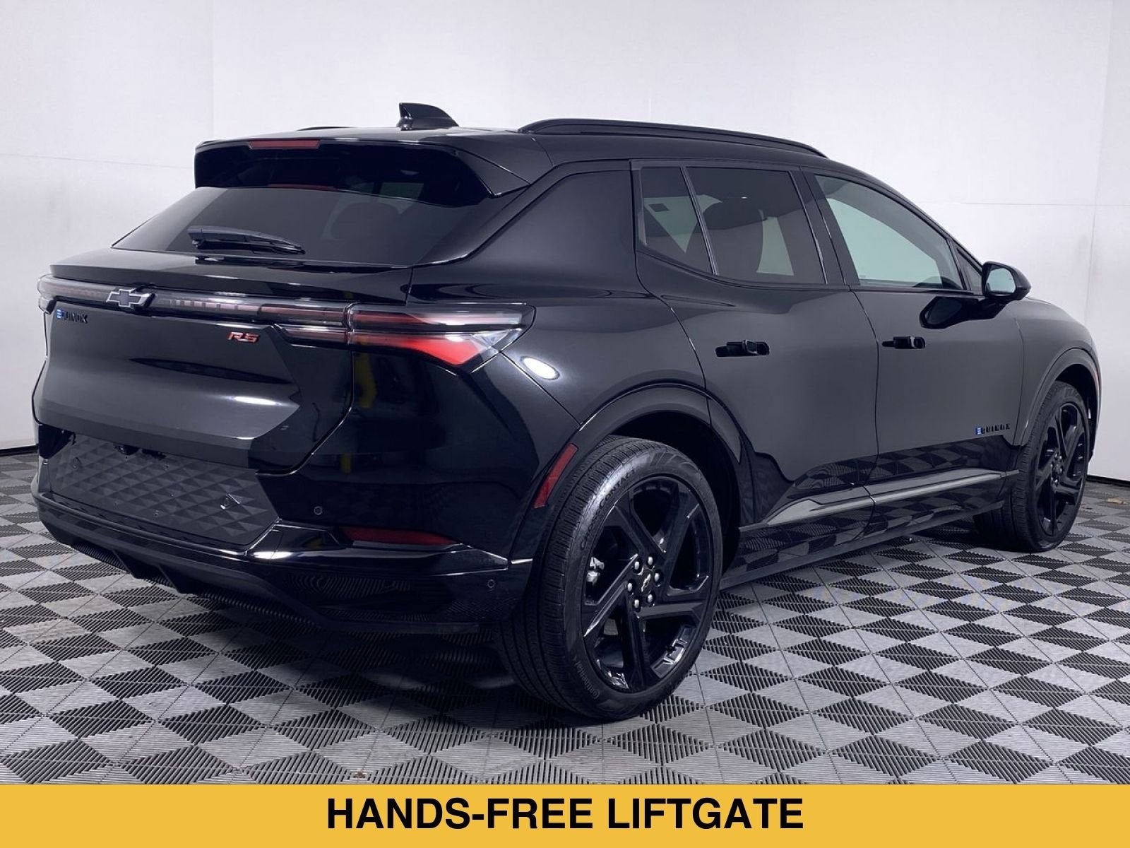 2024 Chevrolet Equinox EV RS