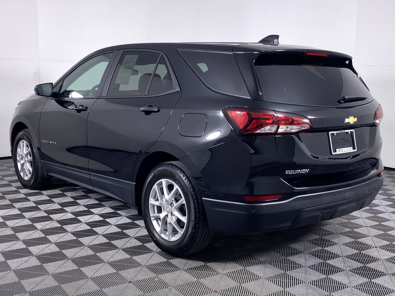 2023 Chevrolet Equinox LS