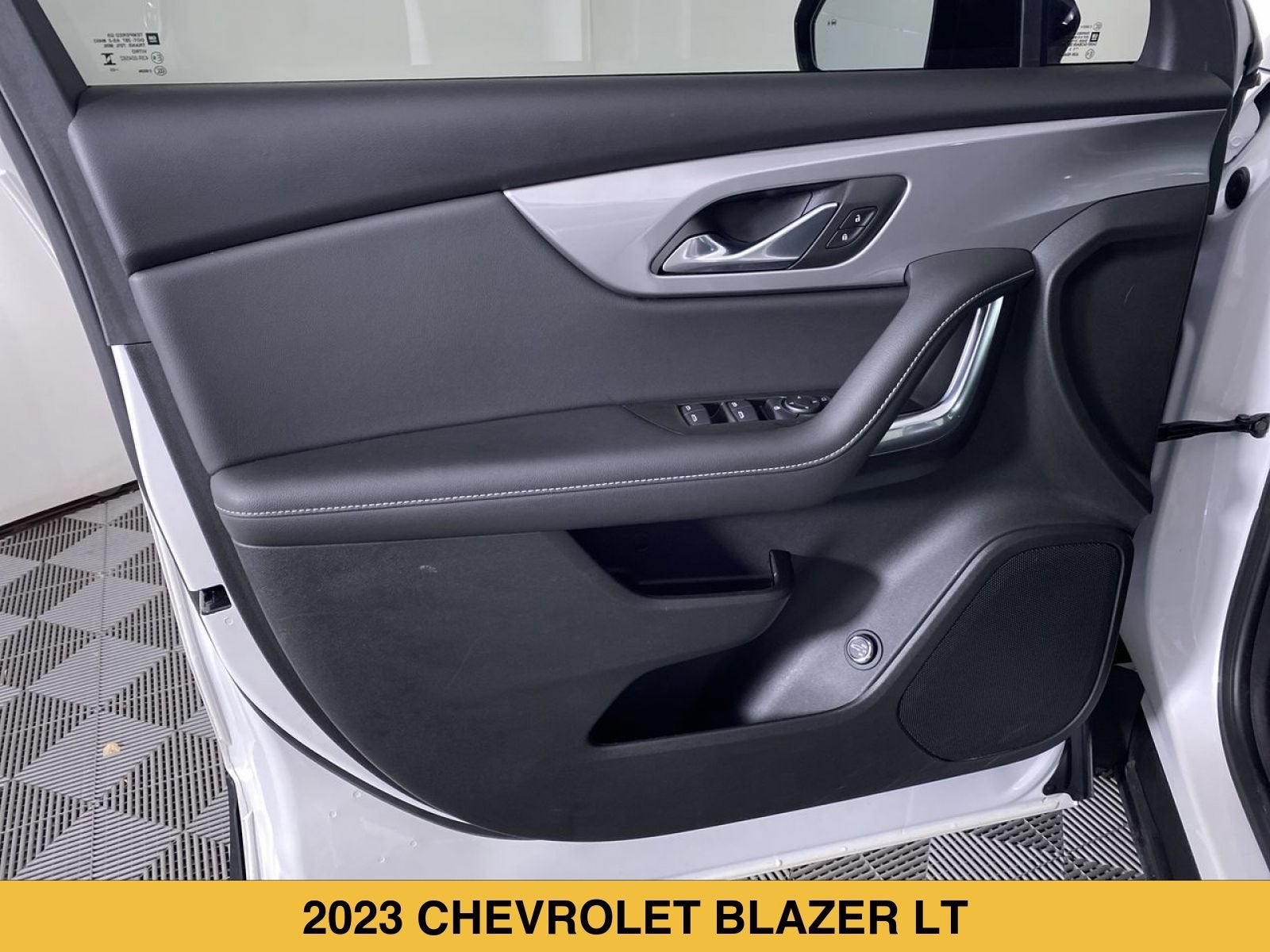 2023 Chevrolet Blazer 2LT - Photo 11