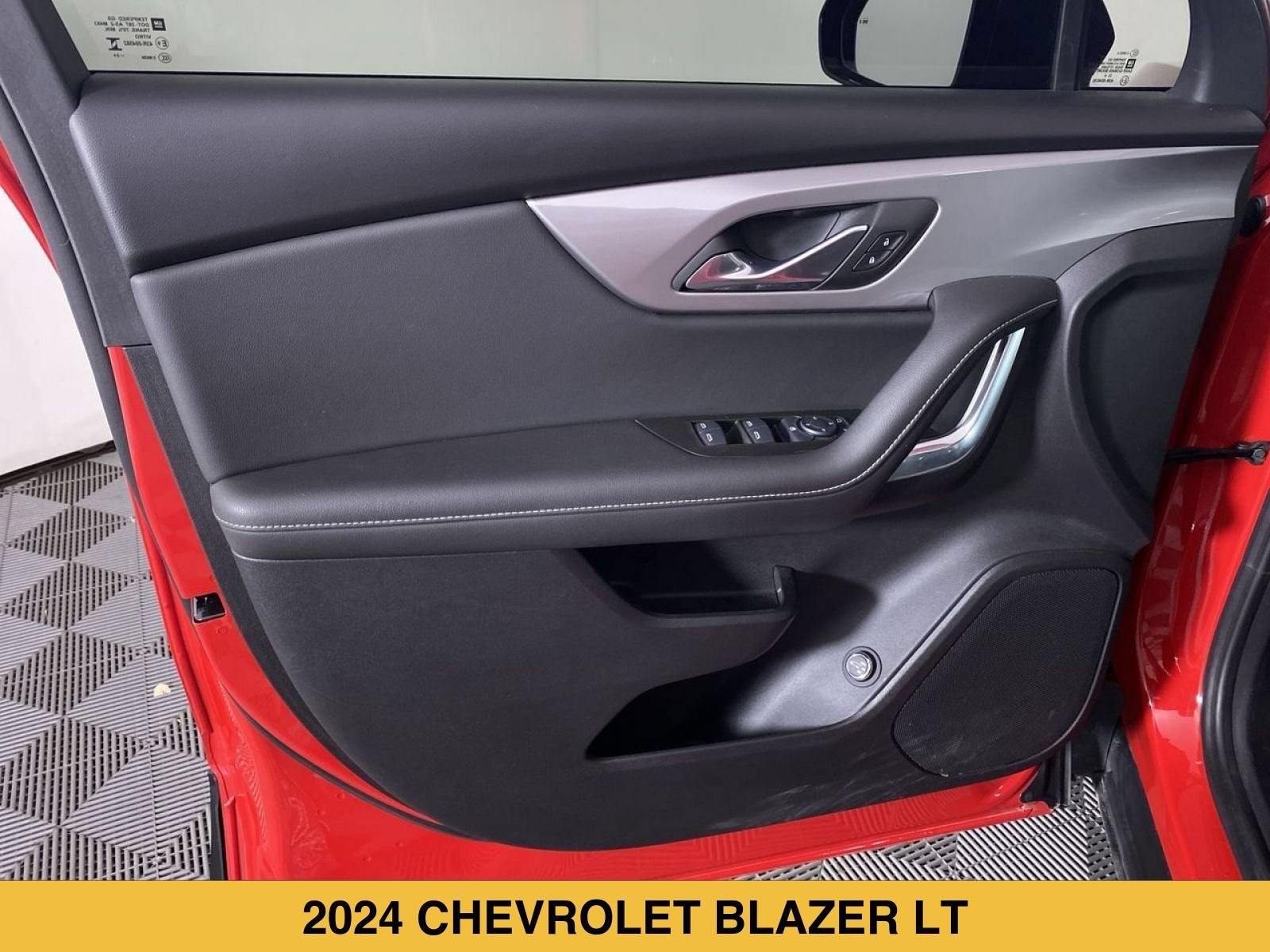 2024 Chevrolet Blazer 2LT - Photo 11