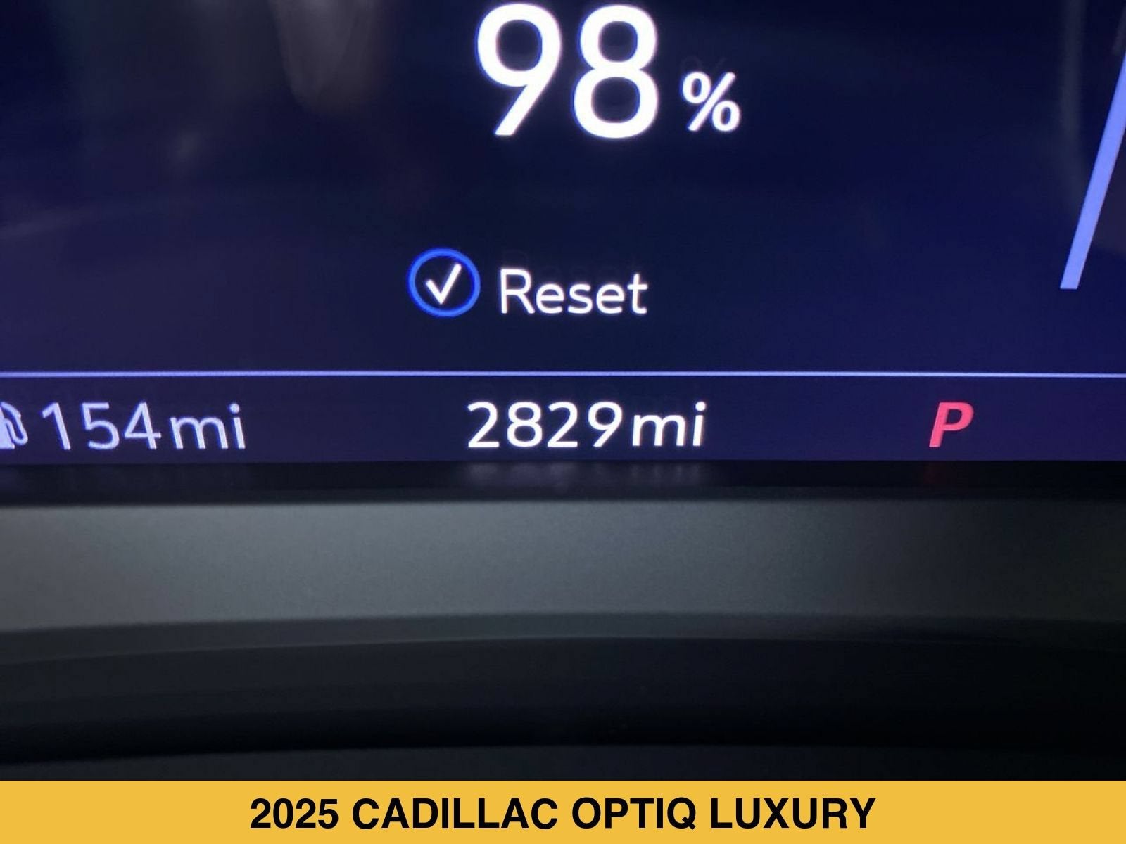 2025 Cadillac OPTIQ Luxury 2