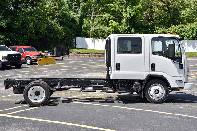 2024 Chevrolet Low Cab Forward 4500 Base