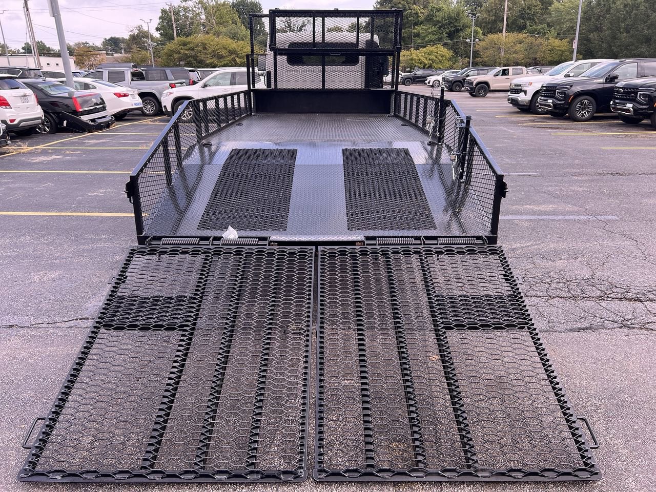 2025 Chevrolet Low Cab Forward 5500 HG Base