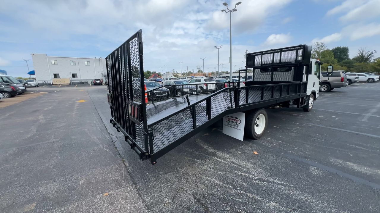 2025 Chevrolet Low Cab Forward 5500 HG Base