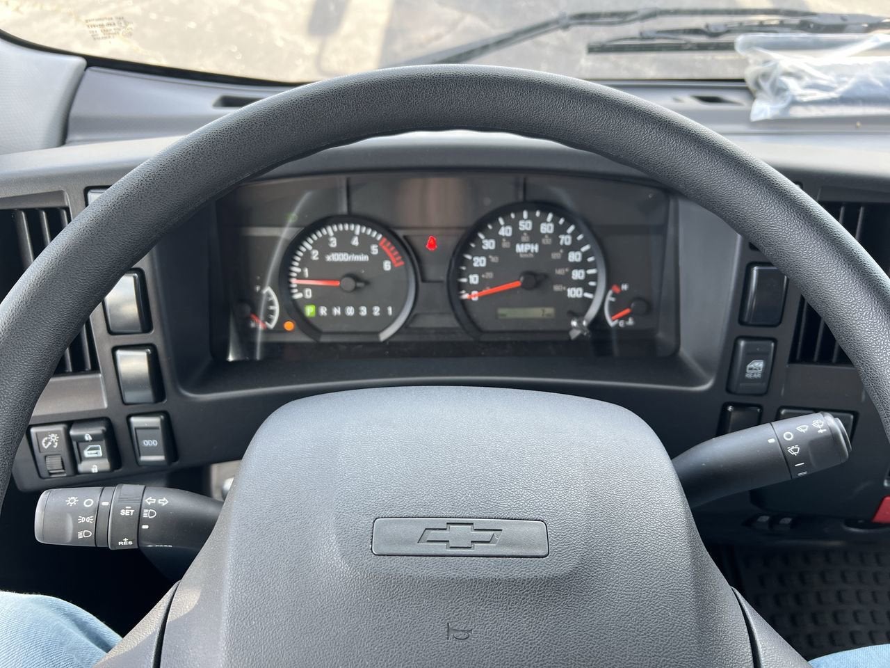 2025 Chevrolet Low Cab Forward 5500 HG Base