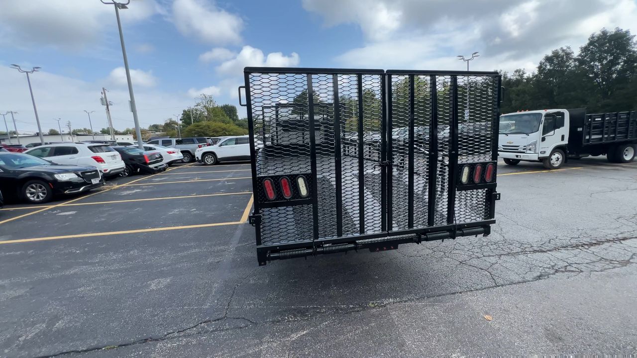 2025 Chevrolet Low Cab Forward 5500 HG Base