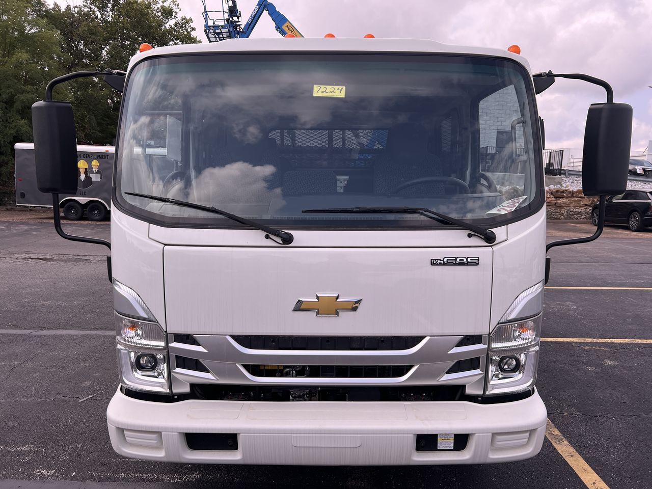 2025 Chevrolet Low Cab Forward 5500 HG Base