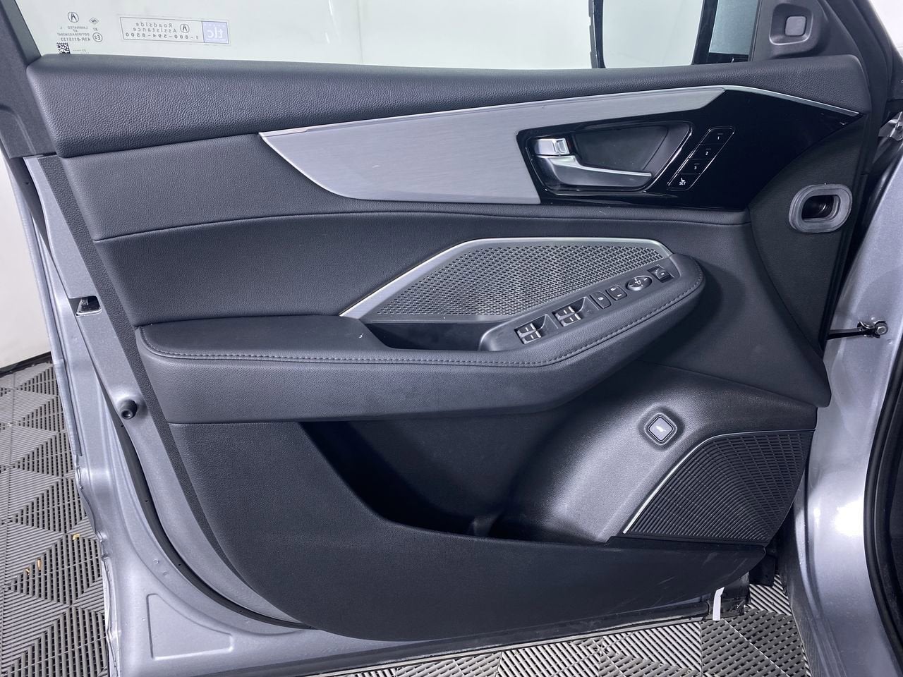 2024 Acura MDX Standard