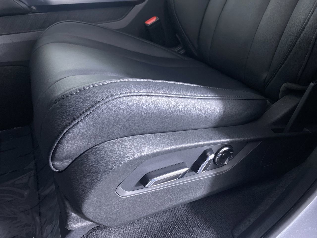 2024 Acura MDX Standard