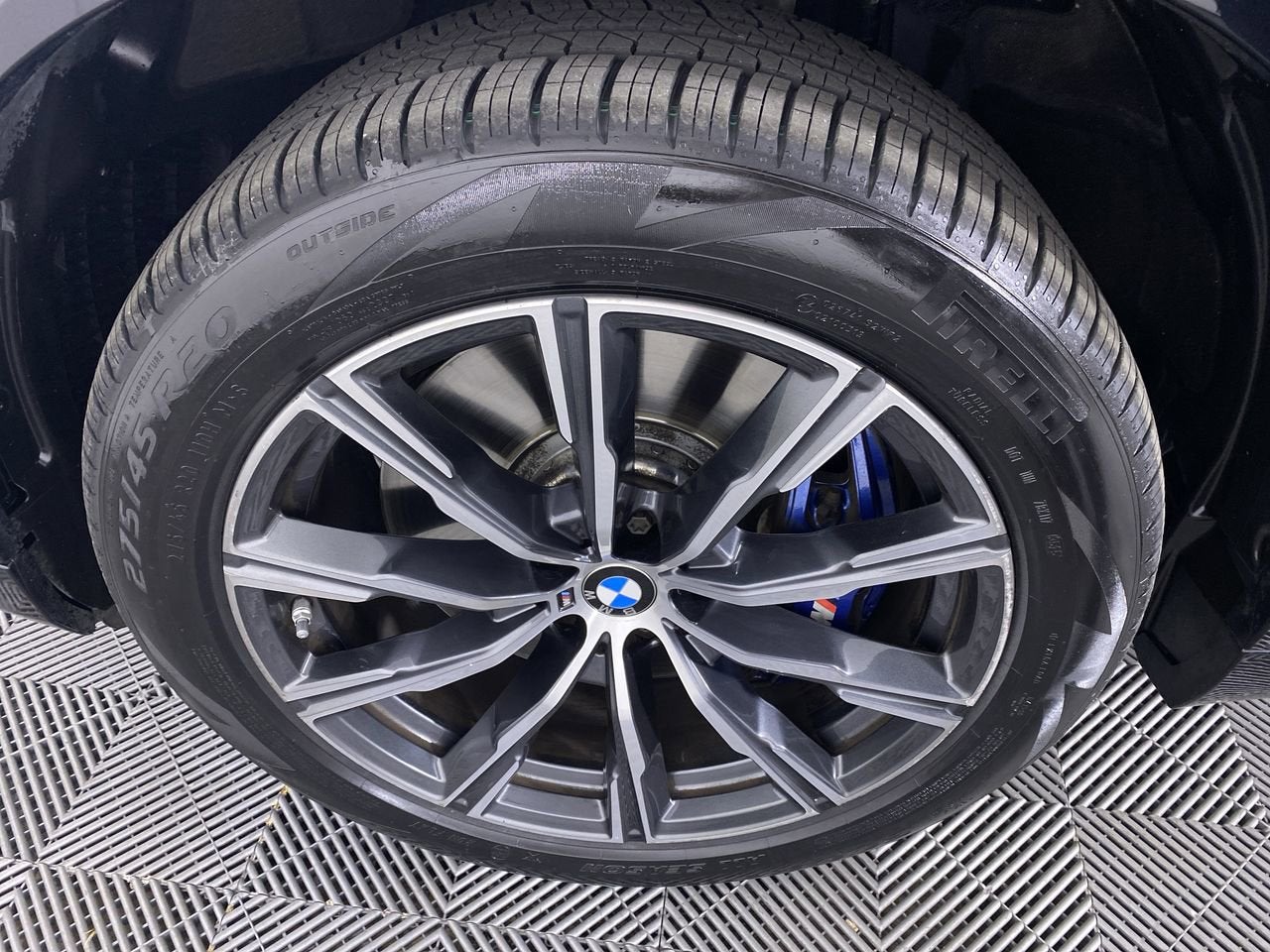 2022 BMW X5 M50i