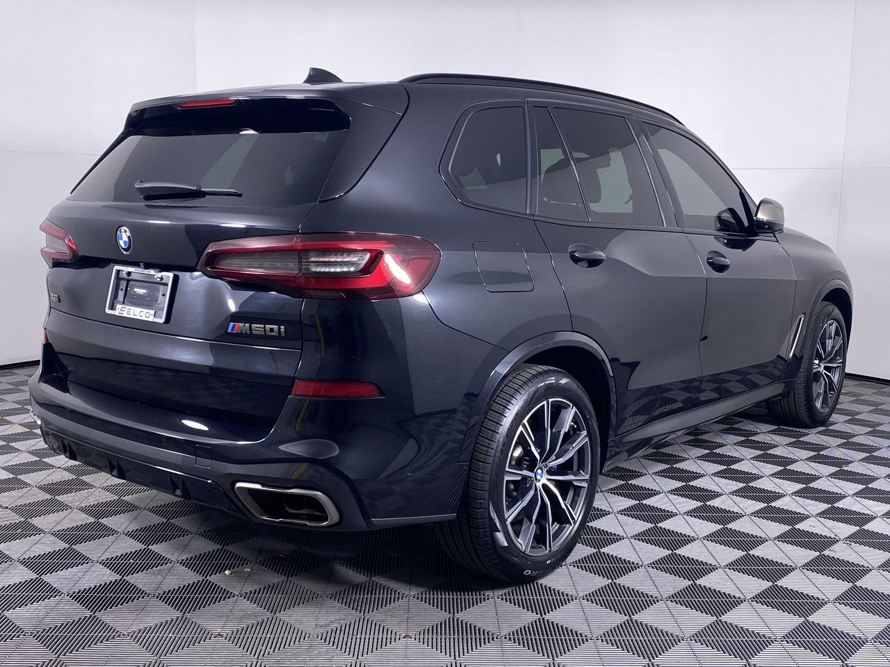 2022 BMW X5 M50i
