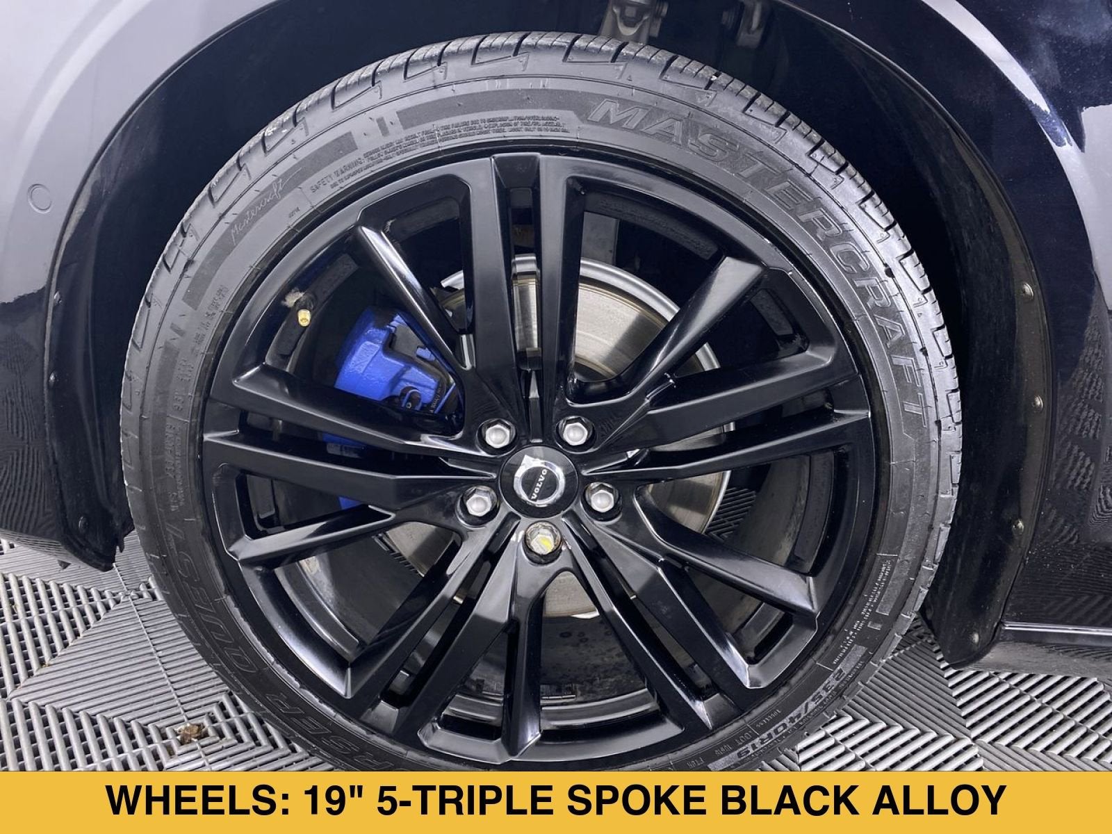 2023 Volvo S60 B5 Plus Black Edition