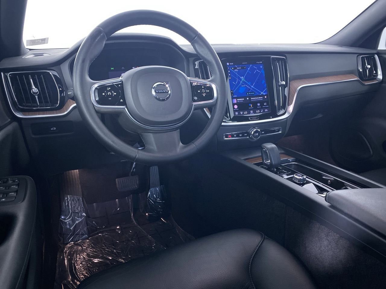 2023 Volvo S60 B5 Plus Black Edition