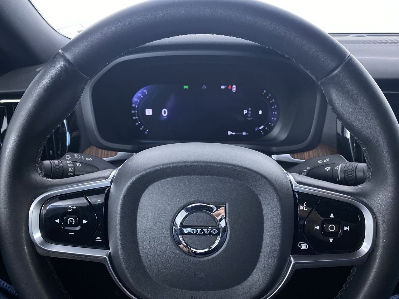 2023 Volvo S60 B5 Plus Black Edition