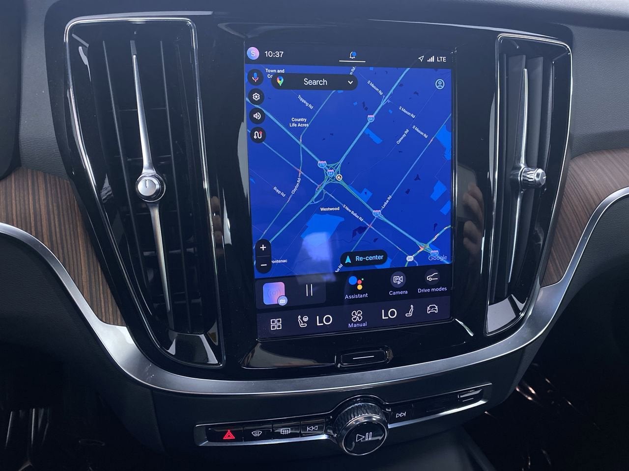 2023 Volvo S60 B5 Plus Black Edition
