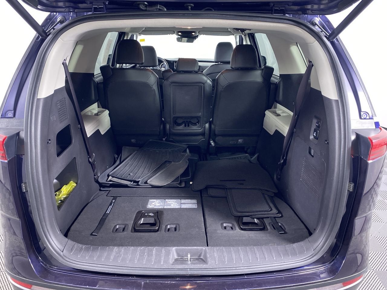 2022 Kia Carnival MPV EX