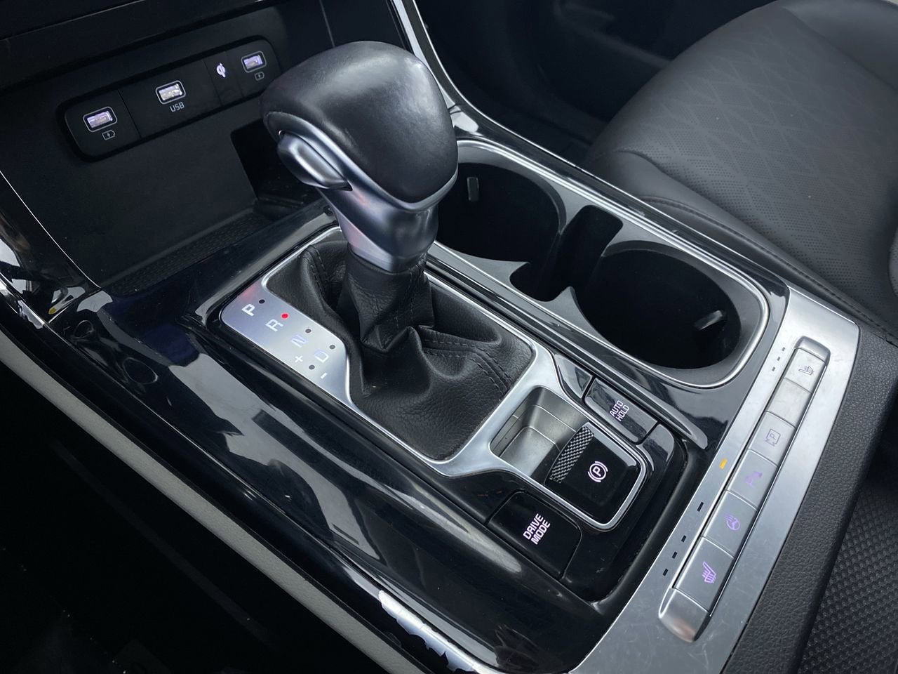 2022 Kia Carnival MPV EX