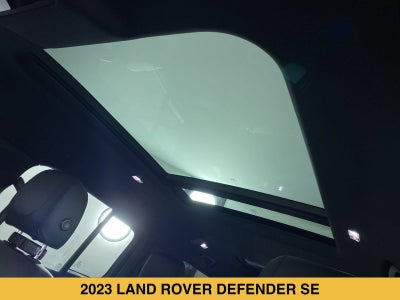 2023 Land Rover Defender SE