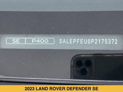2023 Land Rover Defender SE