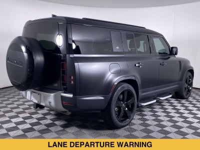 2023 Land Rover Defender SE